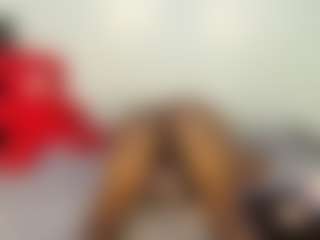 Live cam show with Niya - Strip Ebony on CamSodaAdn