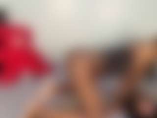 Live cam show with Niya - Strip Brown Hair on live18s.com