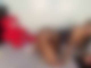 Live cam show with Niya - Ebony Petite on CamClone
