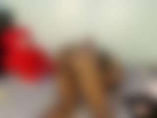Live cam show with Niya - Gagging on madthumbs