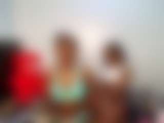 Live-Cam-Show mit Niya - Ebony auf Camsoda