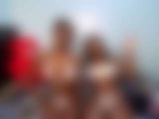 Live cam show with Niya - Brown Eyes on liverealitysex.com