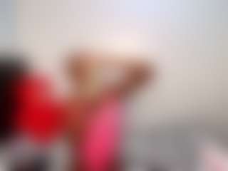 Live cam show with Niya - Double Penetration on Lustler