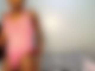 Live cam show with Niya - Dildo on Camsoda