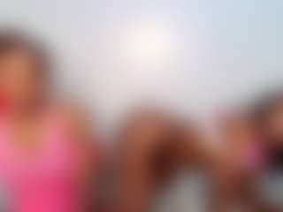 Show en direct avec Niya - Gagging sur Camsoda