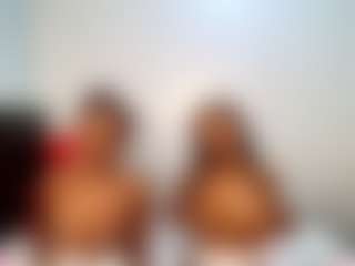 Live cam show with Niya - Ebony on Dolls Live