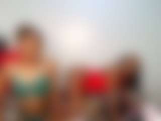 Live cam show with Niya - Gagging on CSO-WL