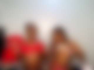 Live cam show with Niya - Ebony Petite on CamwithHer
