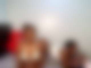 Live cam show with Niya - Ebony Petite on AdultVida.com