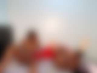 Live cam show with Niya - Ebony on Milfs Live