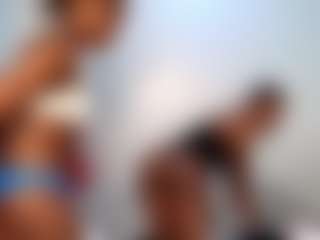 Live cam show with Niya - Gagging on CamClone