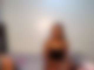 Live cam show with Niya - Big Tits on Camsoda