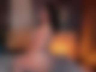 Live cam show with Annie - Mature on hrnylive.com