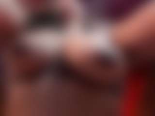 Live cam show with Annie - Natural on TeamSkeetLive