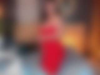 Annie MILF webcam performer live streaming