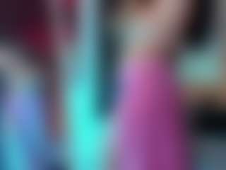 Live cam show with Annie - Tongue on Porn Luv