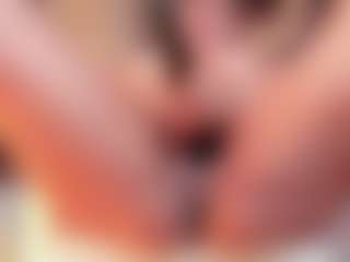 Live cam show with Annie - Fetish MILF on Fit Hotties