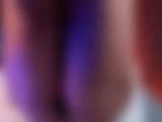 Annie MILF webcam performer live streaming