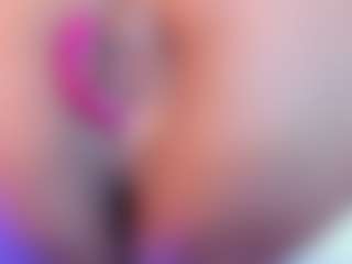 Live cam show with Annie - Chubby on Milfs Live