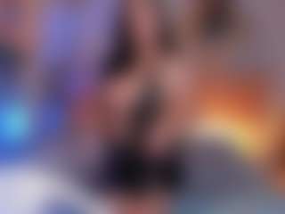 Annie MILF webcam performer live streaming