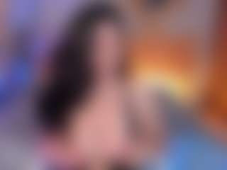 Annie MILF webcam performer live streaming