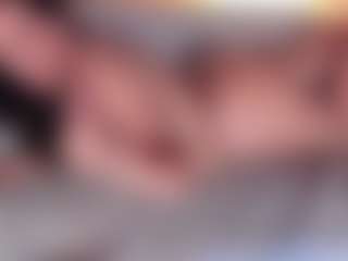 Spettacolo in cam dal vivo con Annie - Brown Eyes MILF su Camsoda