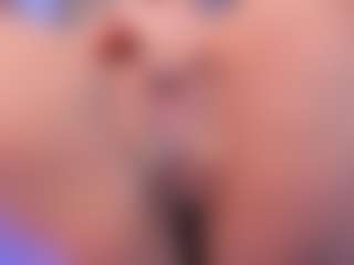 Live cam show with Annie - Grandes Tetas on SxyPornLive
