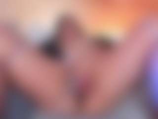 Live cam show with Annie - Mature on WildCum