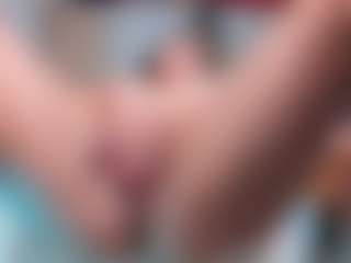 Live cam show with Annie - Big Tits Mature on sexylive.show