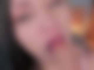 Live cam show with Annie - Striptease Latina on madthumbs | colombia