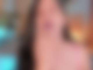 Live cam show with Annie - Shaved Pussy Mature on Soda Cam