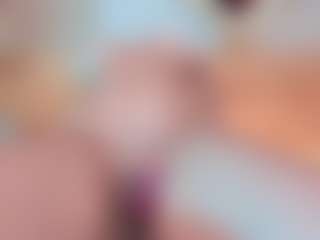 Live cam show with Annie - Curvy Middle Aged on livesuperchat.net
