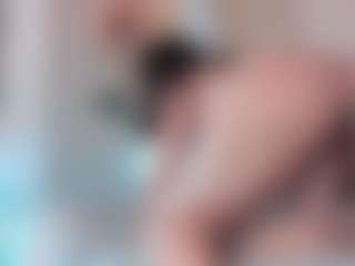Live cam show with Annie - Amateur Mature on Lustler