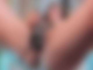 Live cam show with Annie - Fingering Young Adult on Camiplay Live