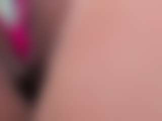 Live cam show with Annie - Strip Mature on Camsoda