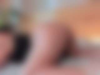 Live cam show with Annie - BBW Mature on CamClone