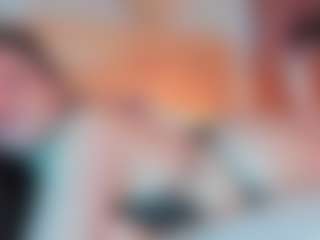 Live cam show with Annie - Mature Young Adult on CamClone