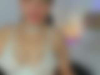 Live cam show with gipsela-gomez - Moaning on Big Tits