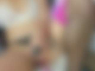 Live cam show with gipsela-gomez - Ass Clapping on CamwithHer