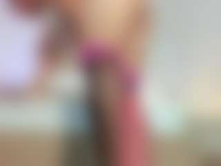 Live cam show with gipsela-gomez - Moaning on friskycurves.com