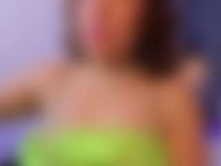 Live cam show with gipsela-gomez - Moaning on nudelive.tv