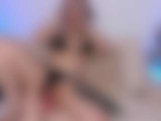 Live cam show with katyClark - Facial Piercings on Latina Girls