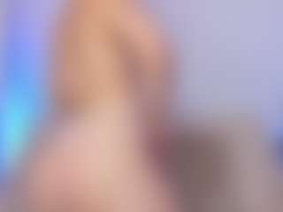 Live cam show with katyClark - Dildo Or Vibrator on Nude Chat * 1 On 1 Webcam Sex * Live Cam Show