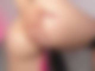 Live cam show with katyClark - Natural on Camming Site