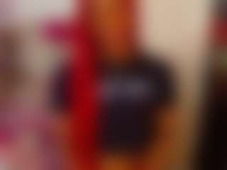 Live cam show with lucianadolll - White on milfzrlive.com | colombia