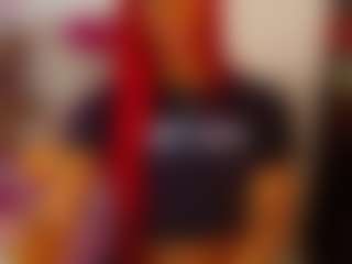 Live cam show with lucianadolll - Spank on Fit Hotties