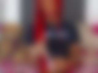 Live cam show with lucianadolll - Teen (18+) on Streamer API