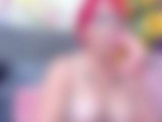 Live cam show with yenisexy - Granny on Camsoda