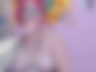 Live cam show with yenisexy - Flashing on Camsoda