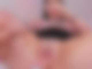 emilyy01's Live Sex Cam Show